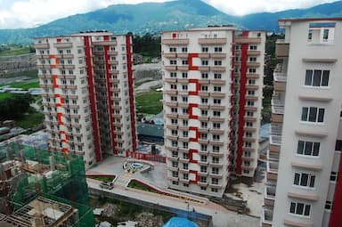 192FB0C74DE5229-46FC5FB8F490228-Grande Towers.jpg