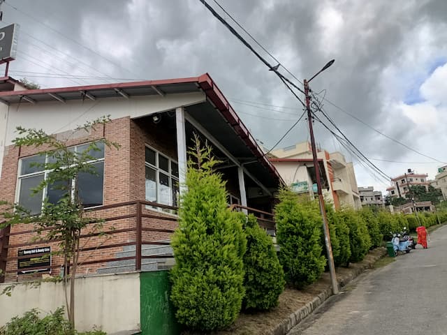 Shop space for rent at Green Hill City 