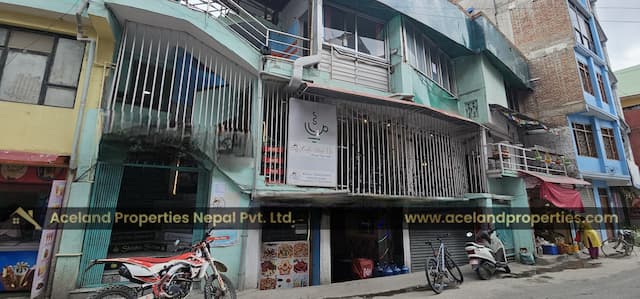  Shop Space for Sale