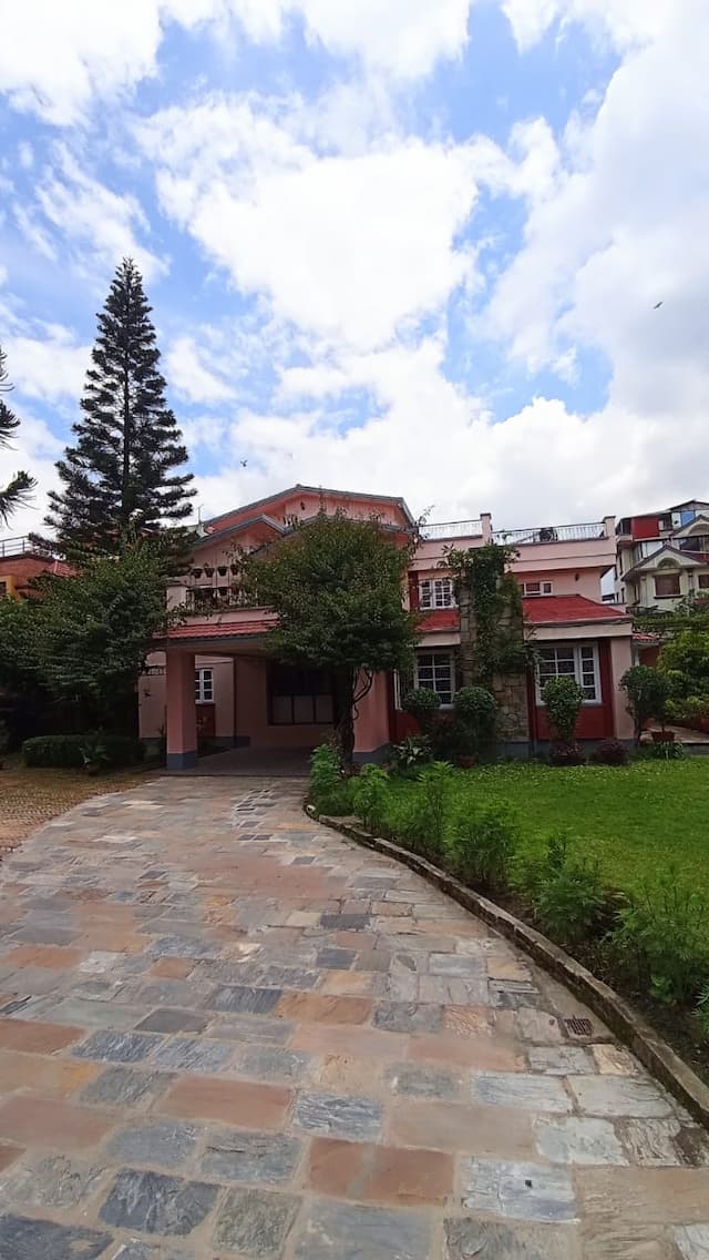  House for Rent at Chappal Karkhana