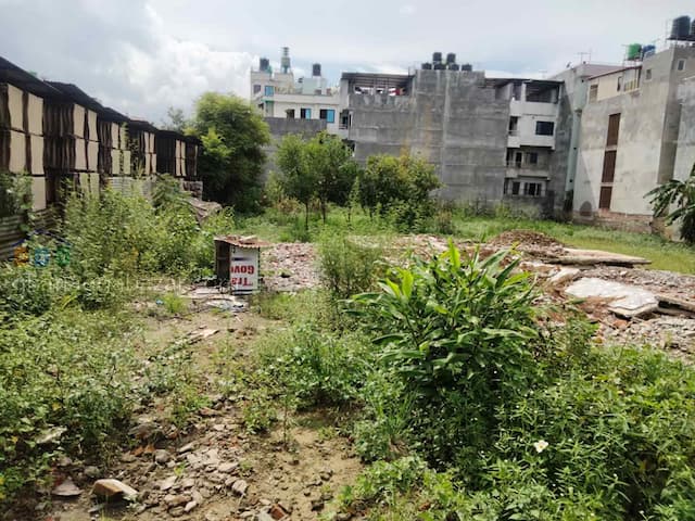 Residential land on sale in Hattiban