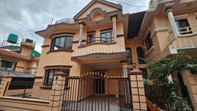 4 BHK House for Sale at Padma Colony