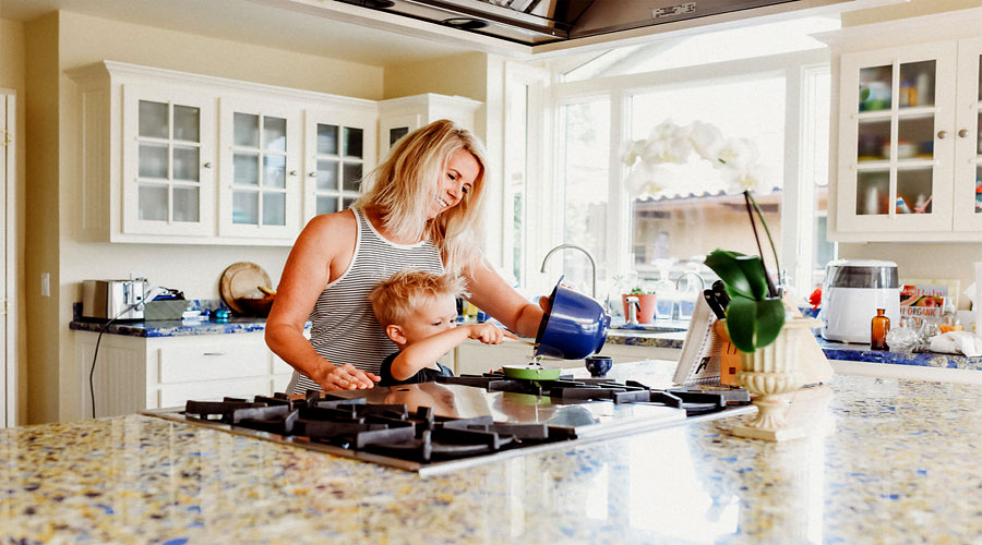 4FD61D64FEFE60B-Kitchen.jpg