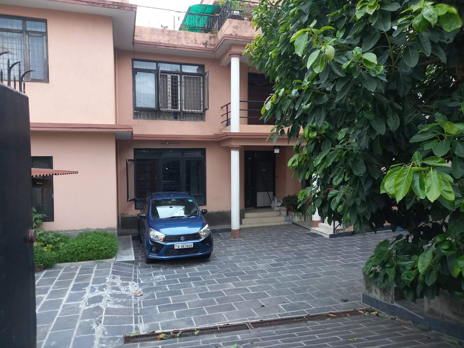 property-image