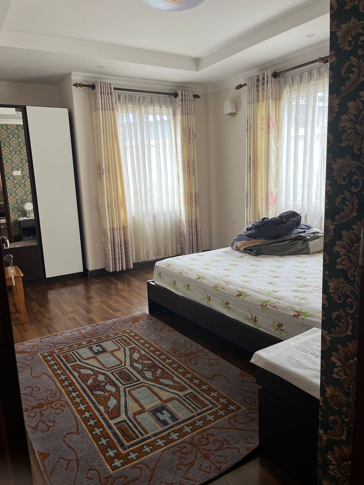 property-image
