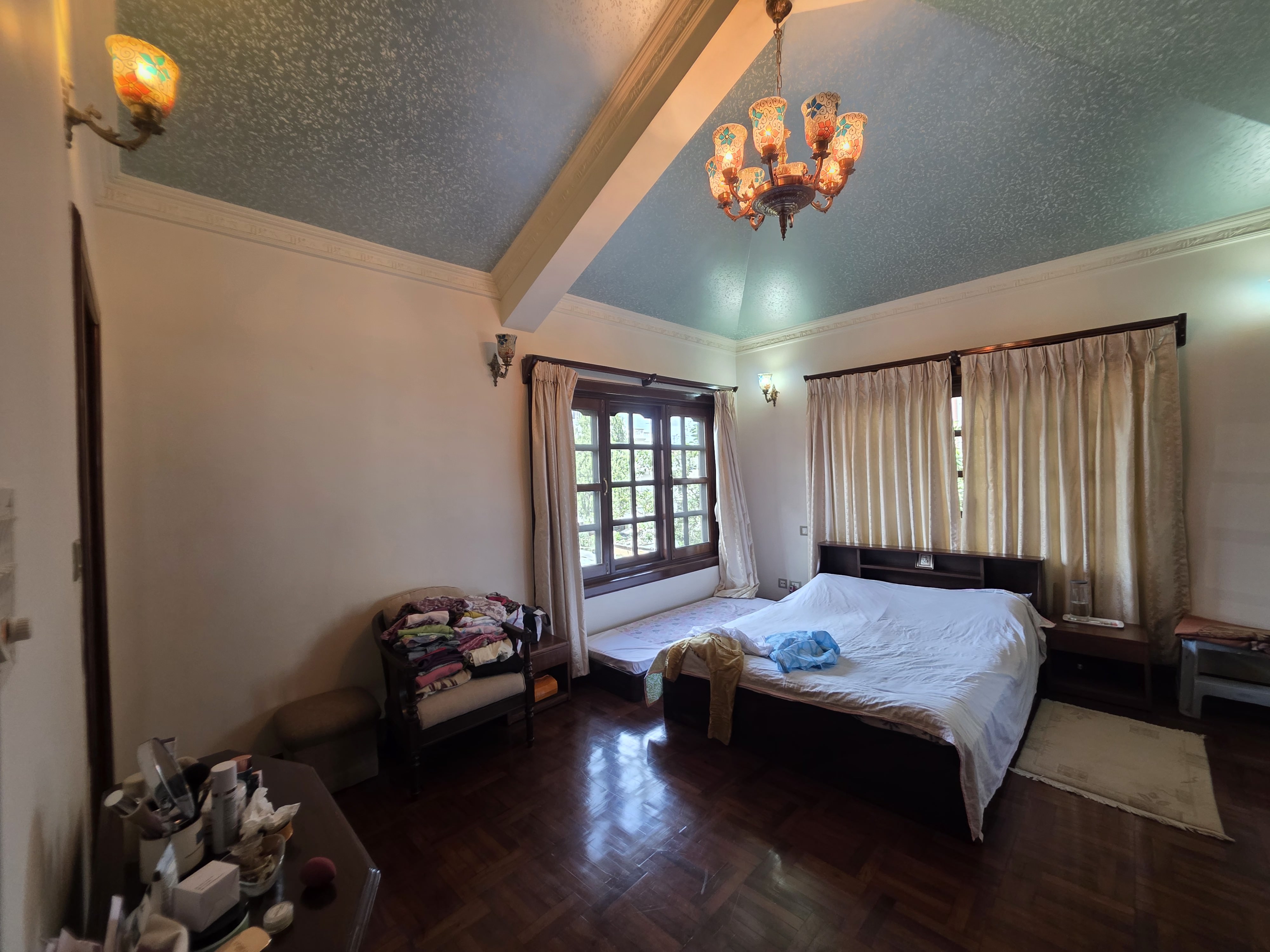 property-image