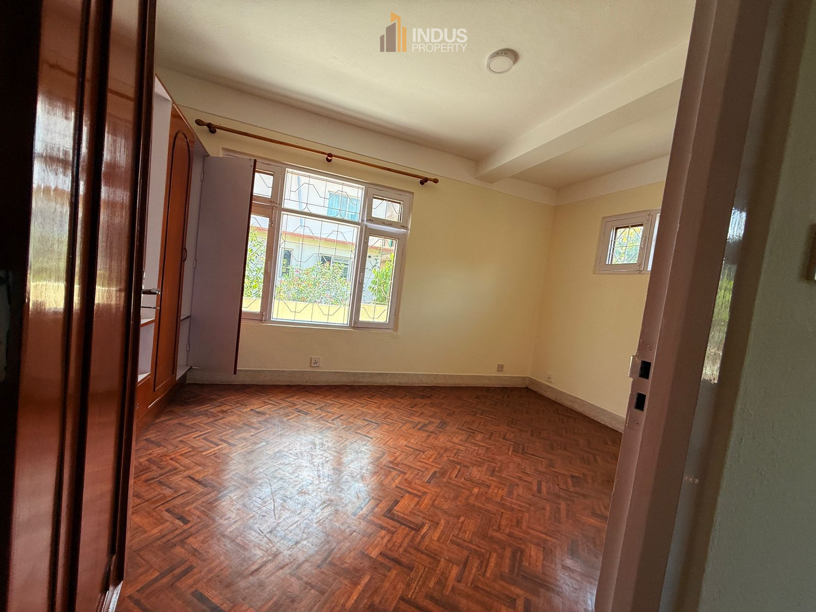 property-image