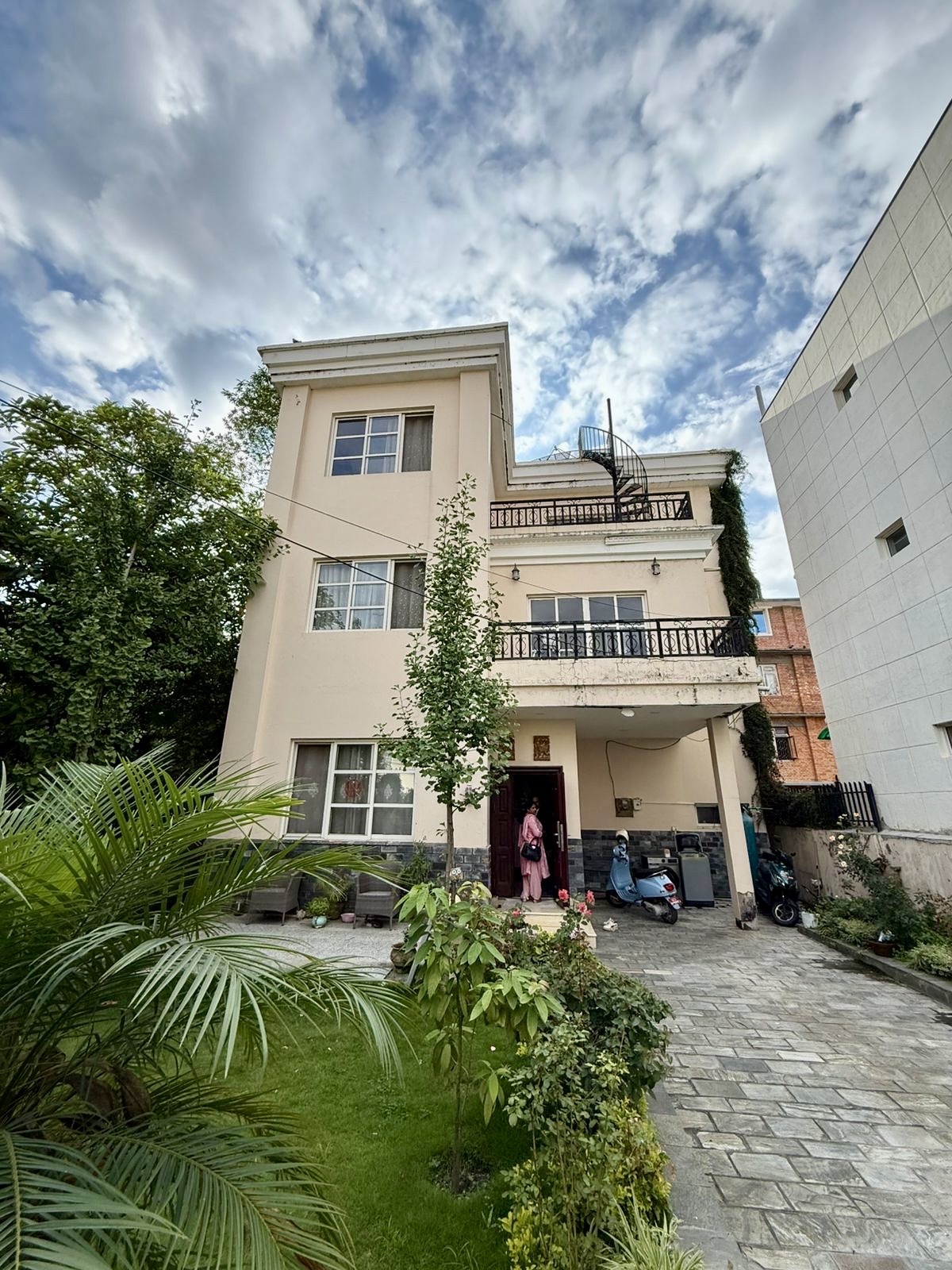property-image