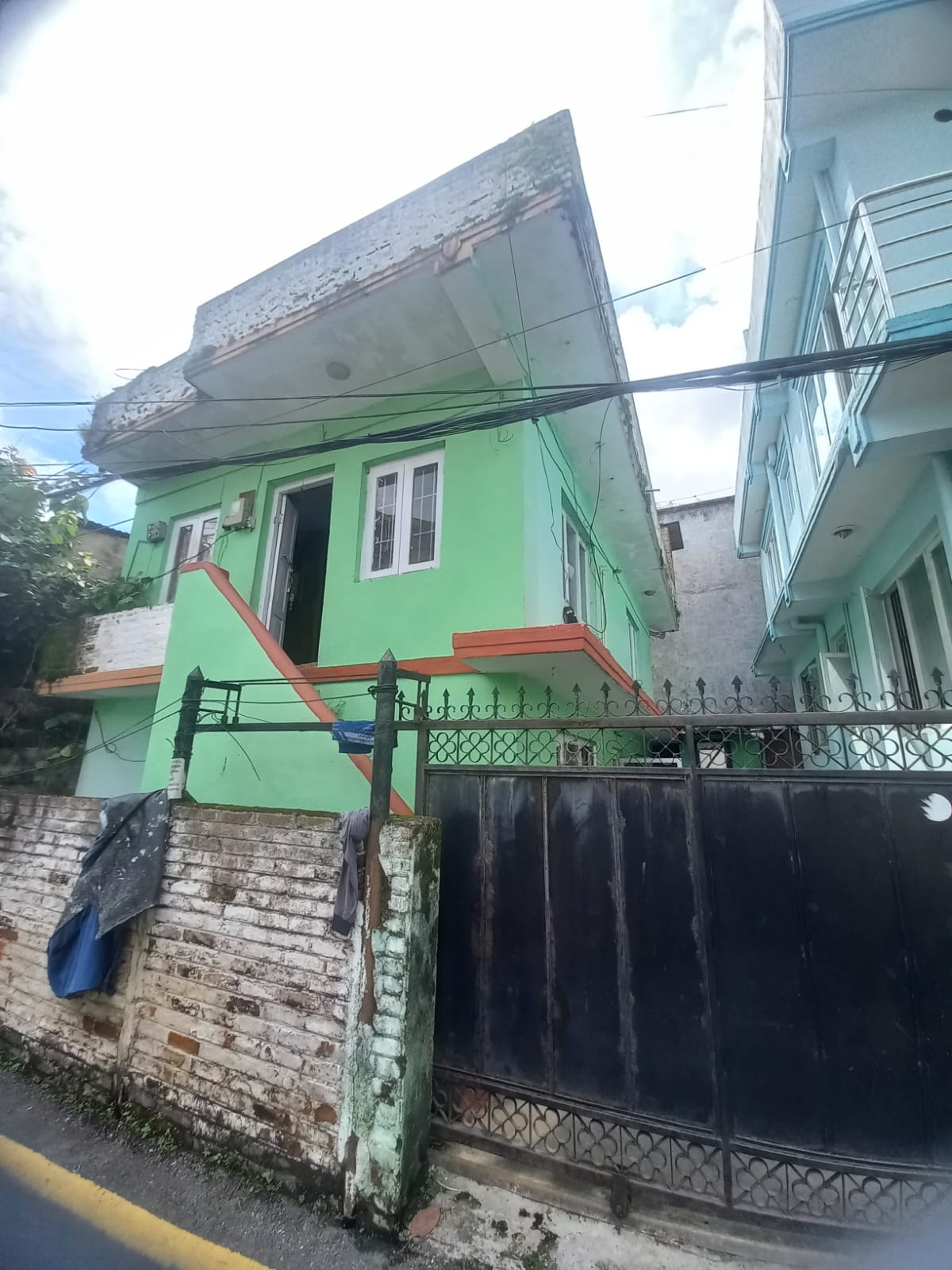 property-image