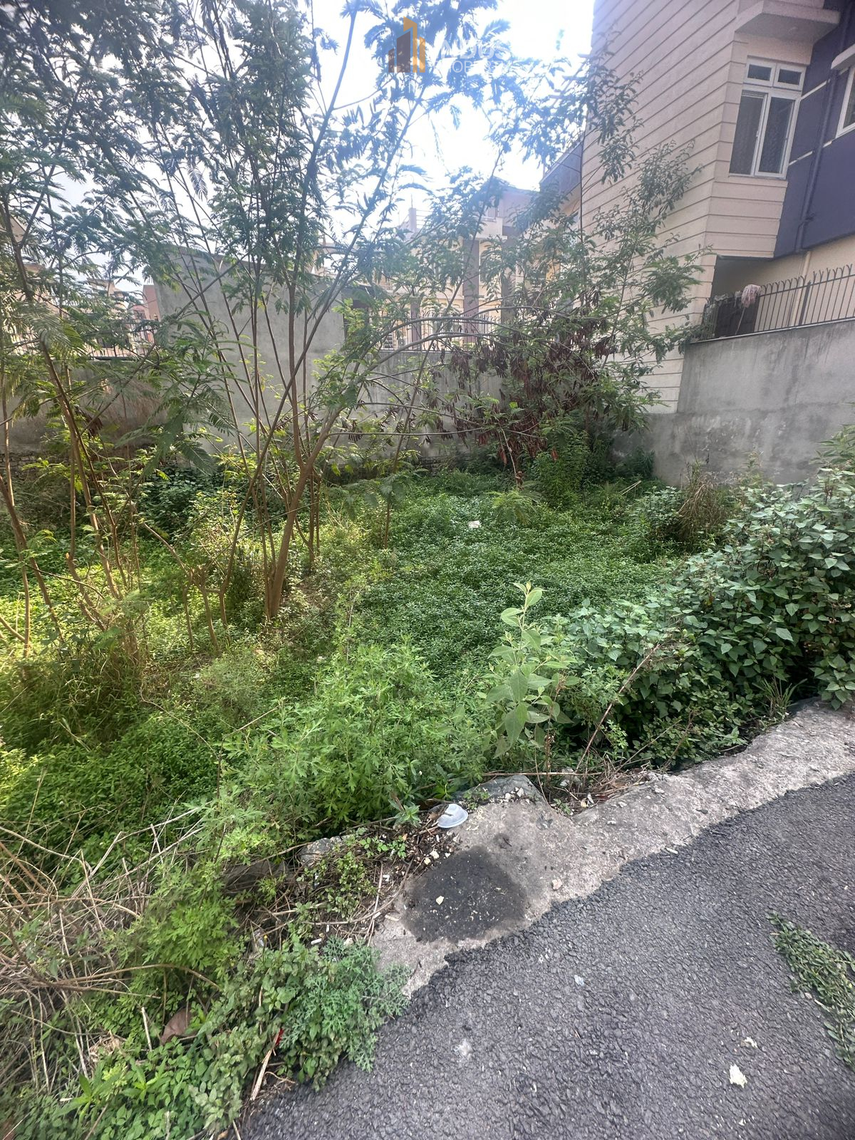 property-image