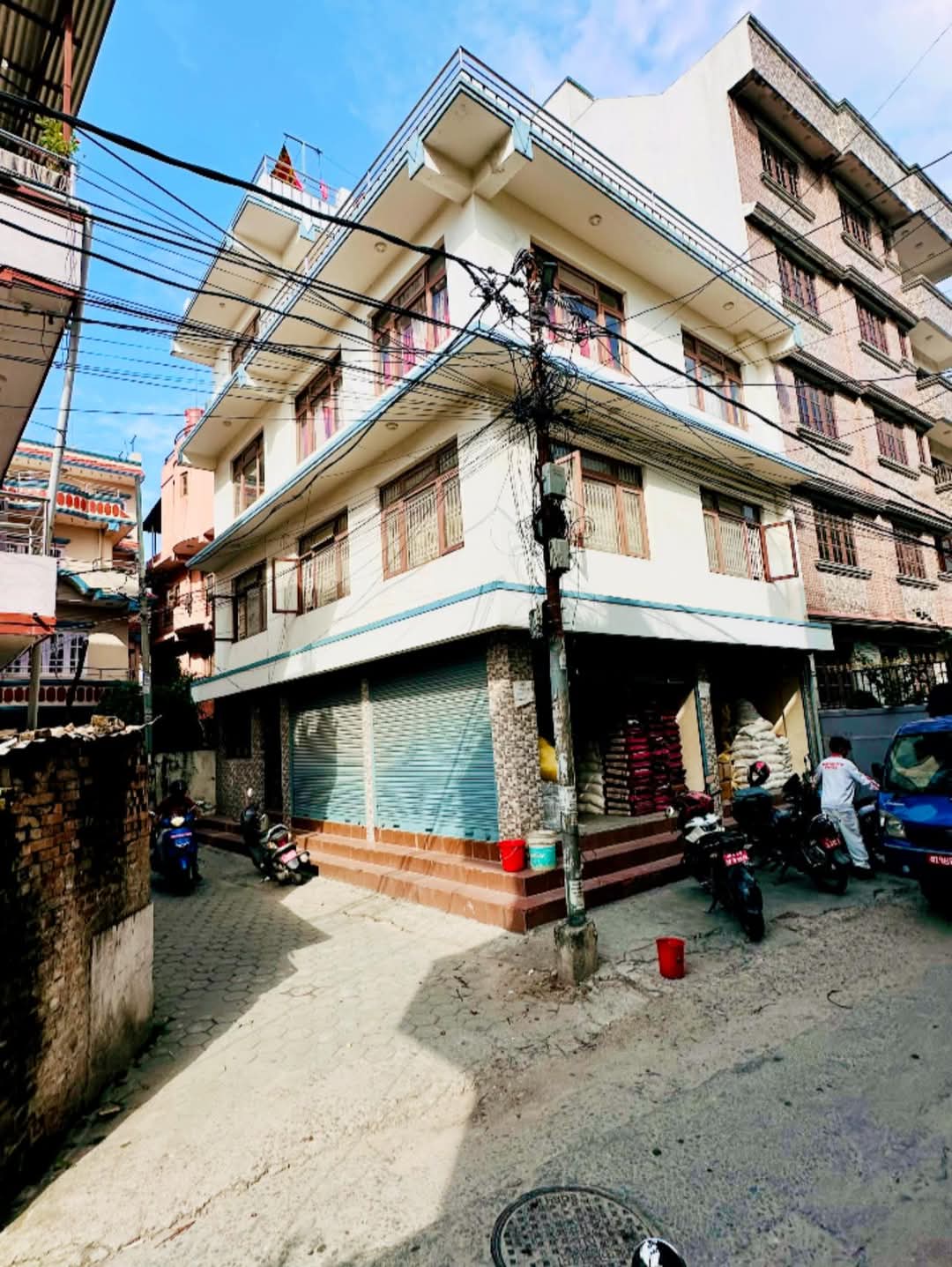 property-image
