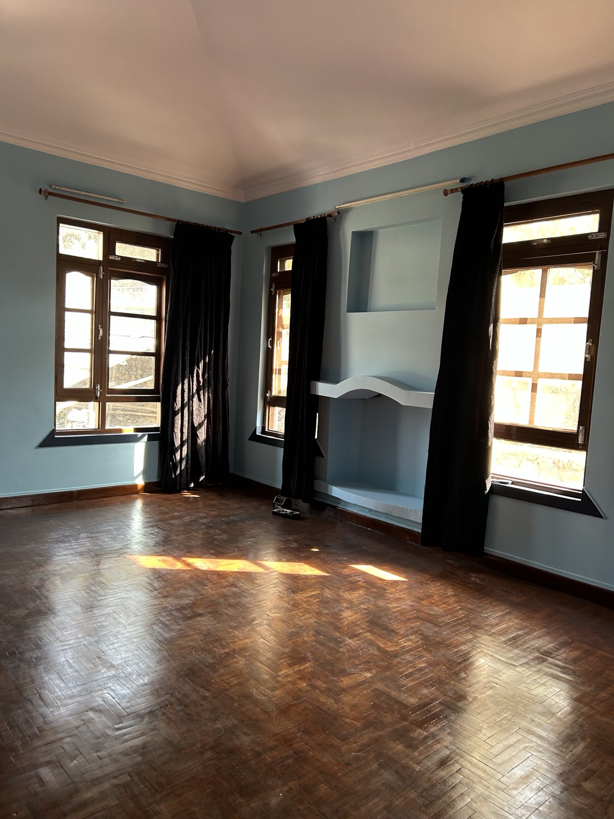 property-image