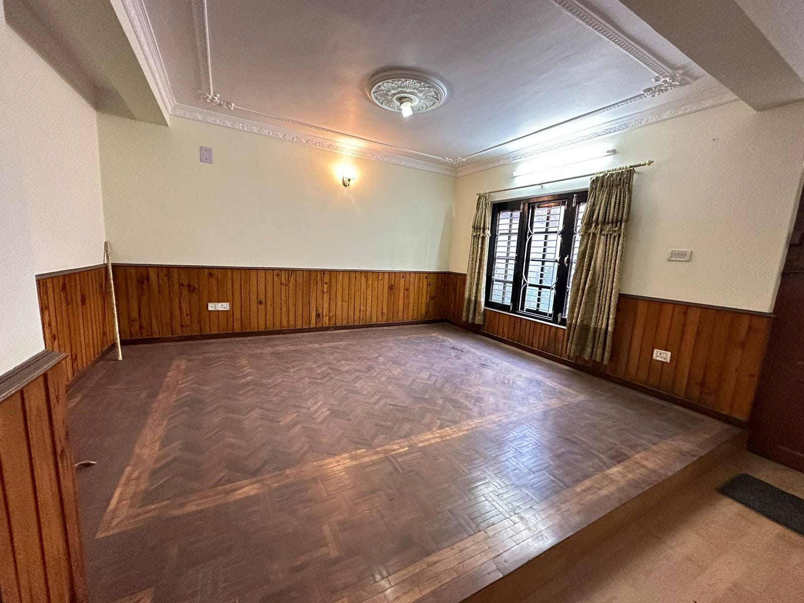 property-image