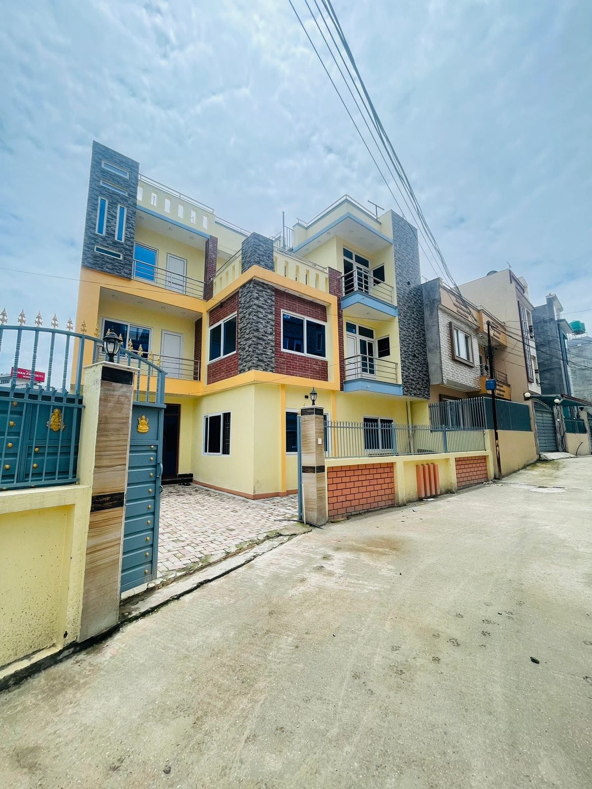 property-image