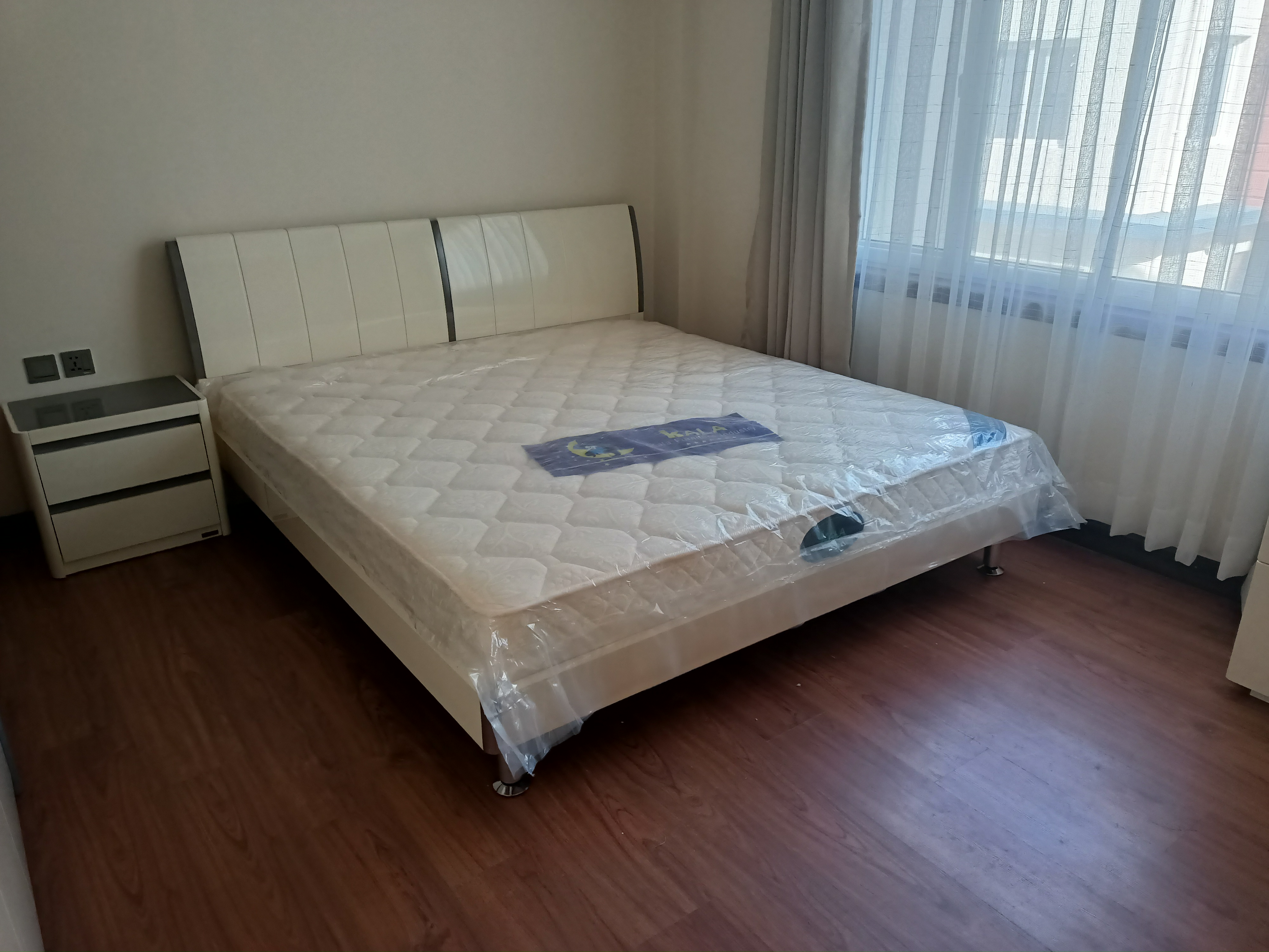 property-image