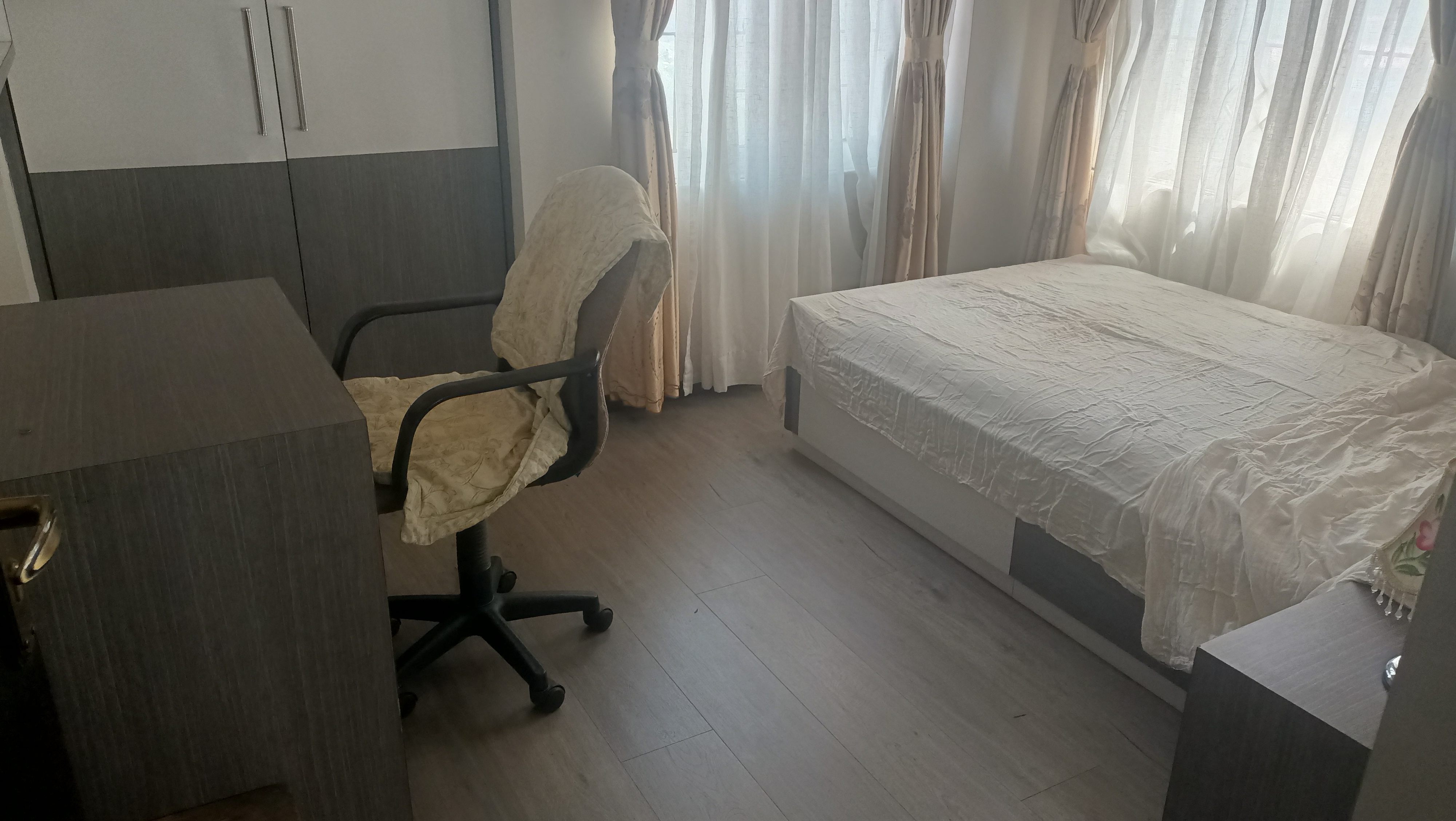 property-image