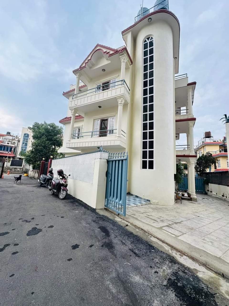 property-image