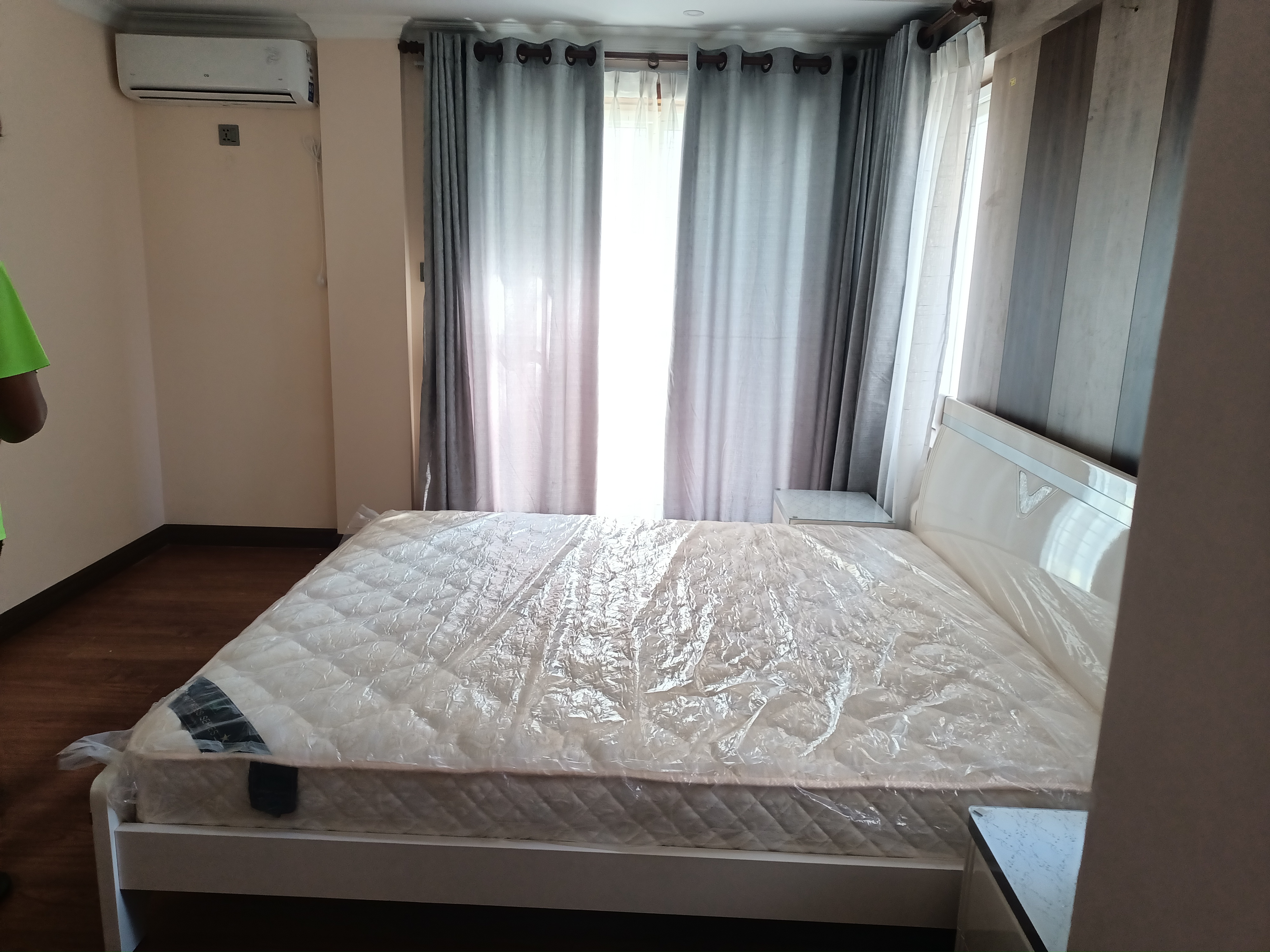 property-image