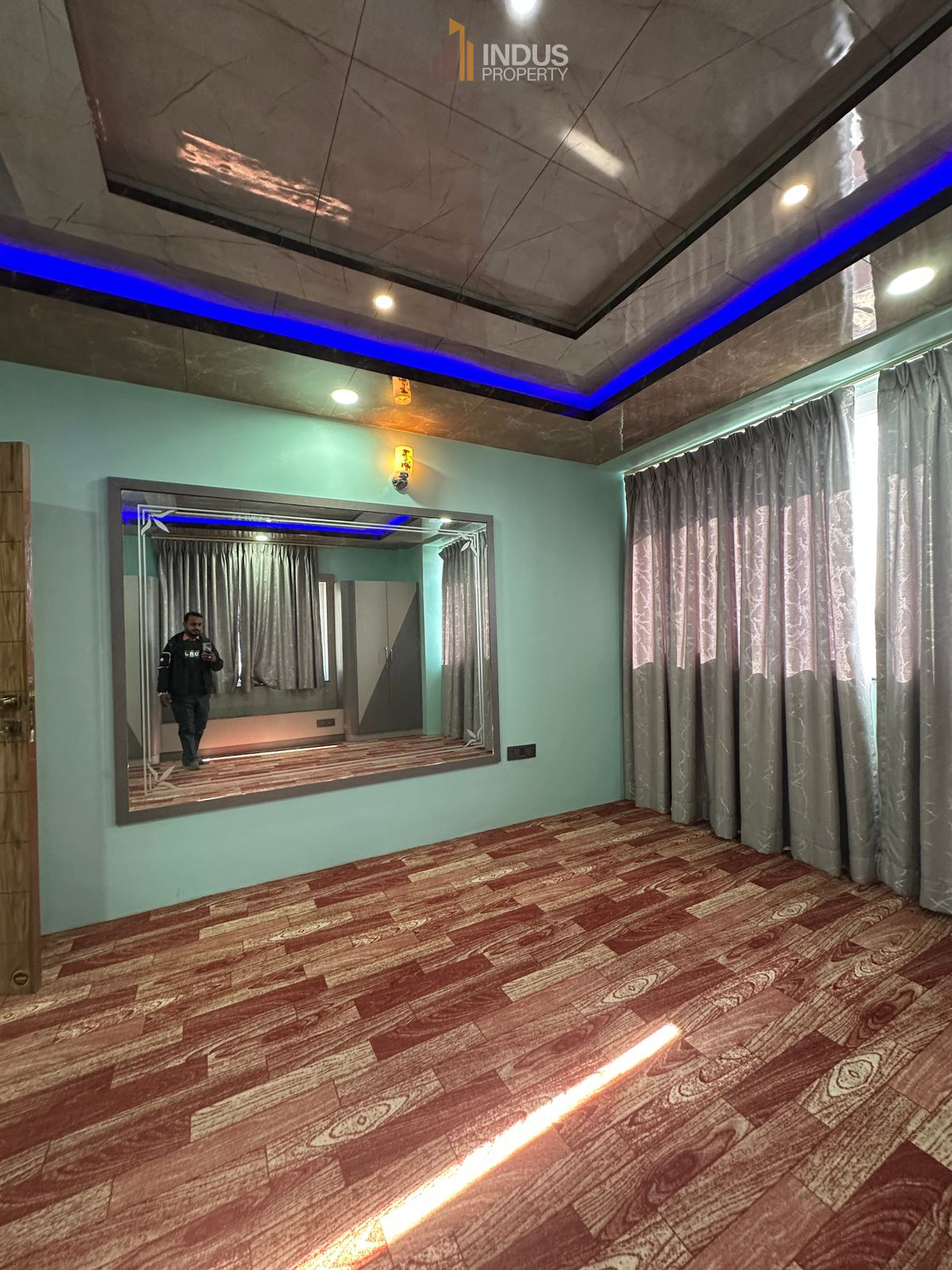 property-image